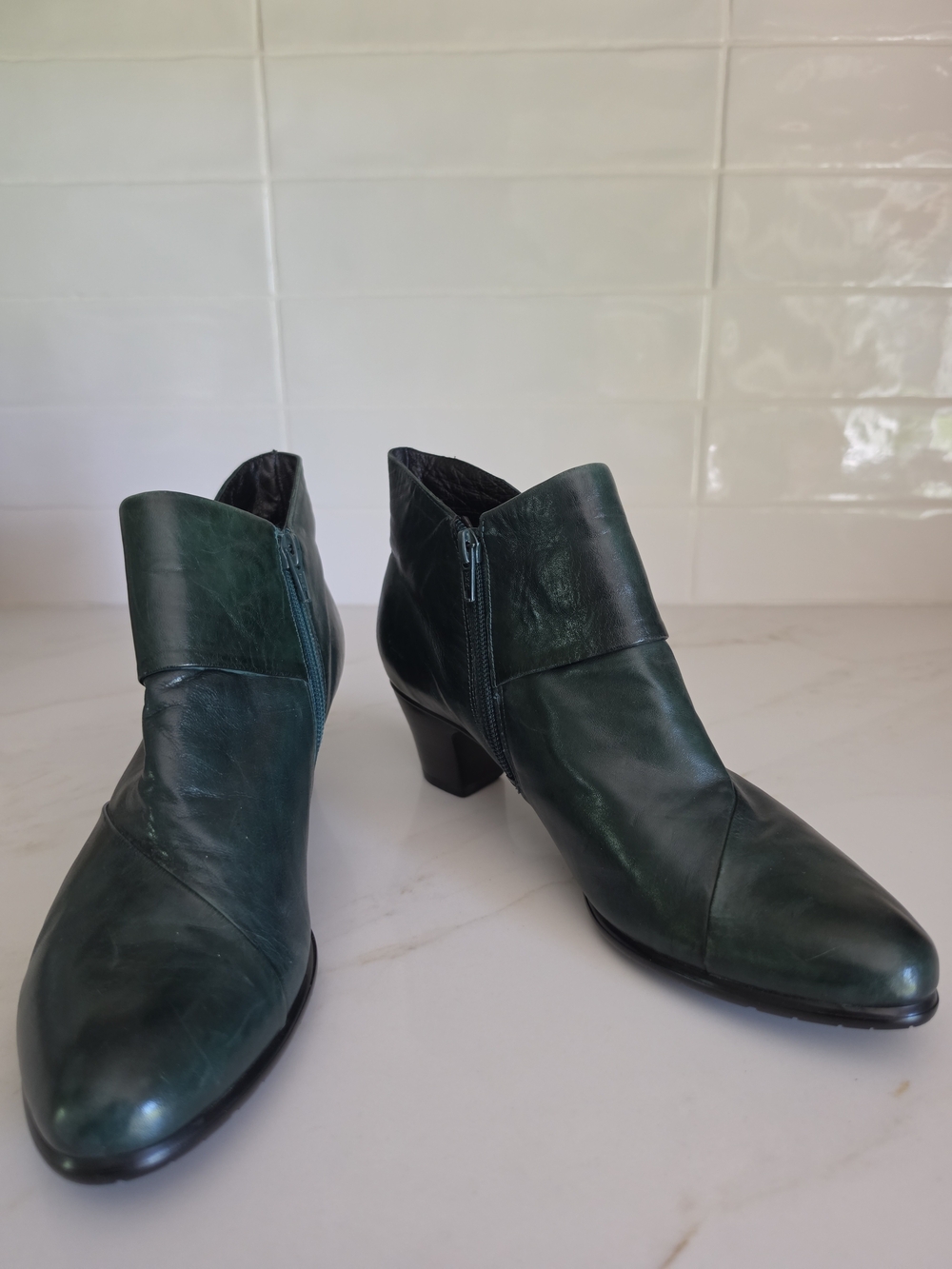 Dark Green Leather Everybody by BZ Moda Side-Zip Ankle Boots – EU 38.5 / US 8